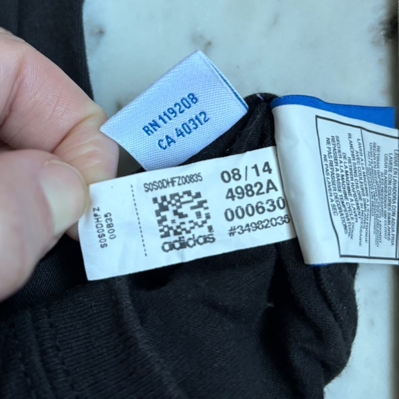 Adidas New York Knicks Crown Graphic Tee Men’s Medium - Picture 12 of 12